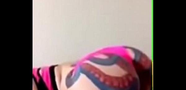  tattooed ass twerk